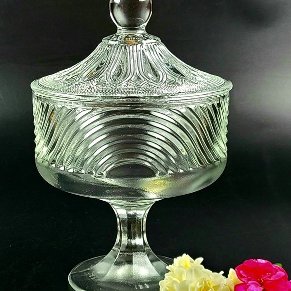 Vintage- Glass Candy Dish with Pedestal & Lid- Beautiful - Picture 1 of 10